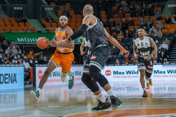 例如哈兰德 例如哈兰德